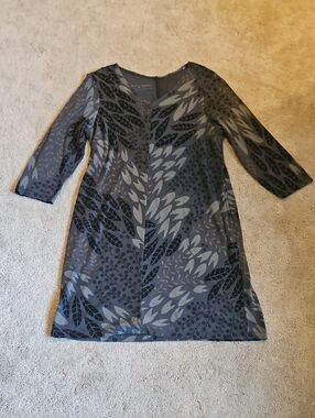 Gudrun Sjoden Gray Leaf-Patterned V-Neck 3/4 Sleeve Dress
